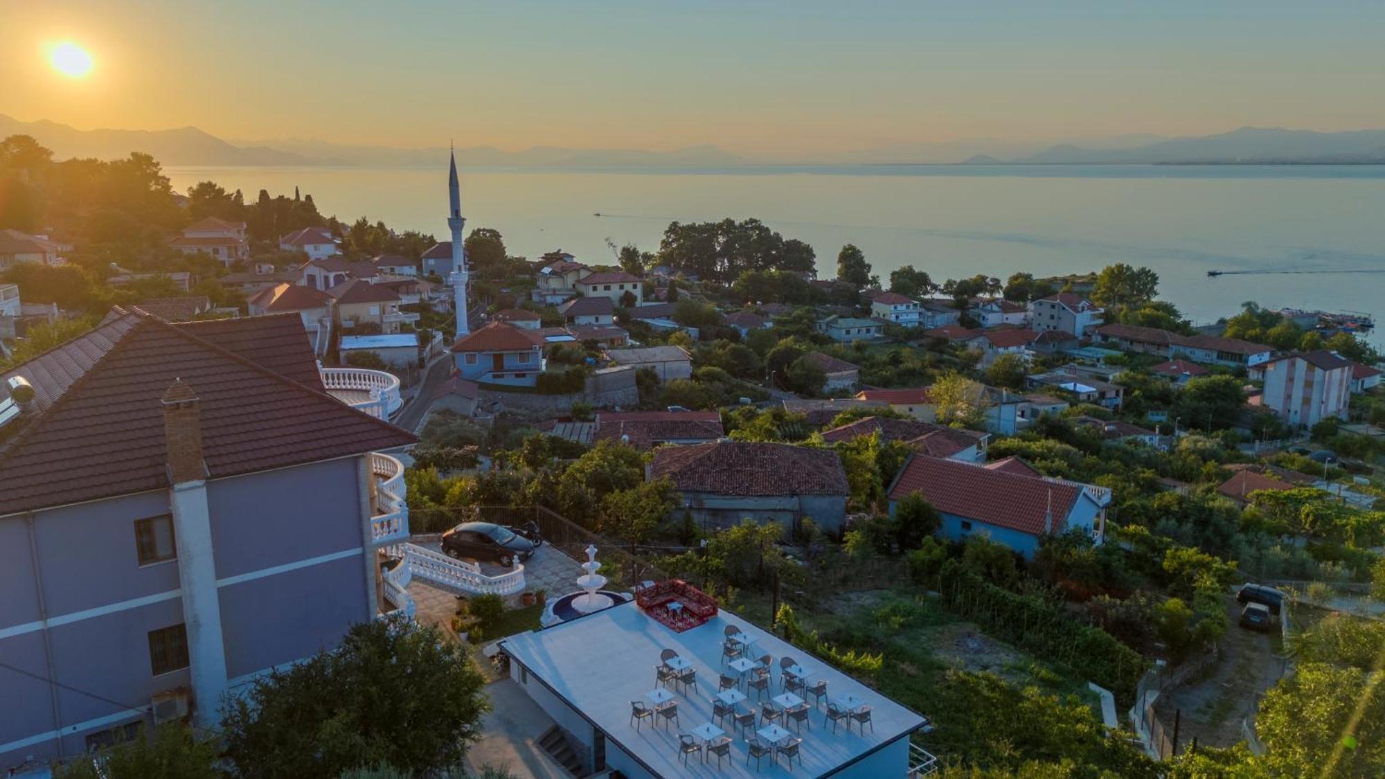 Vila Sela Shkodër Exterior foto