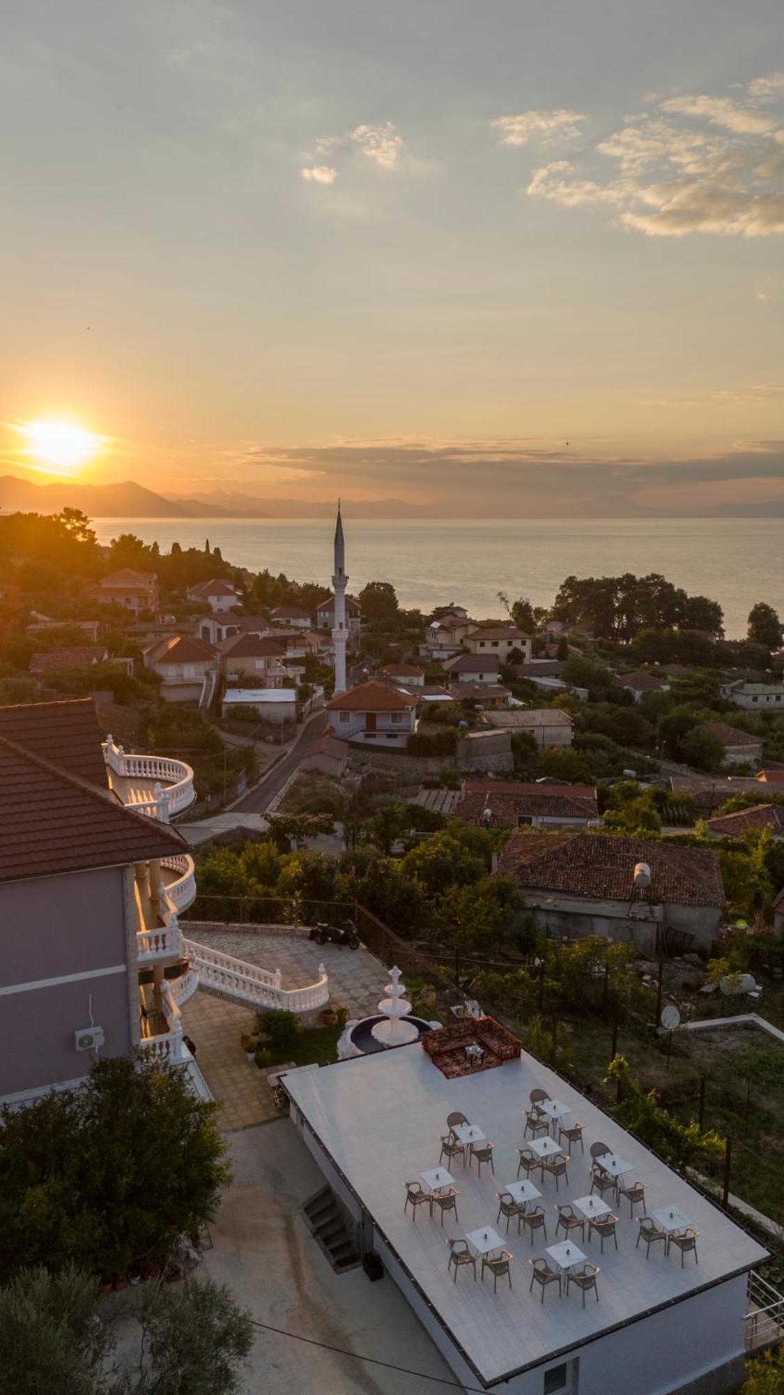 Vila Sela Shkodër Exterior foto